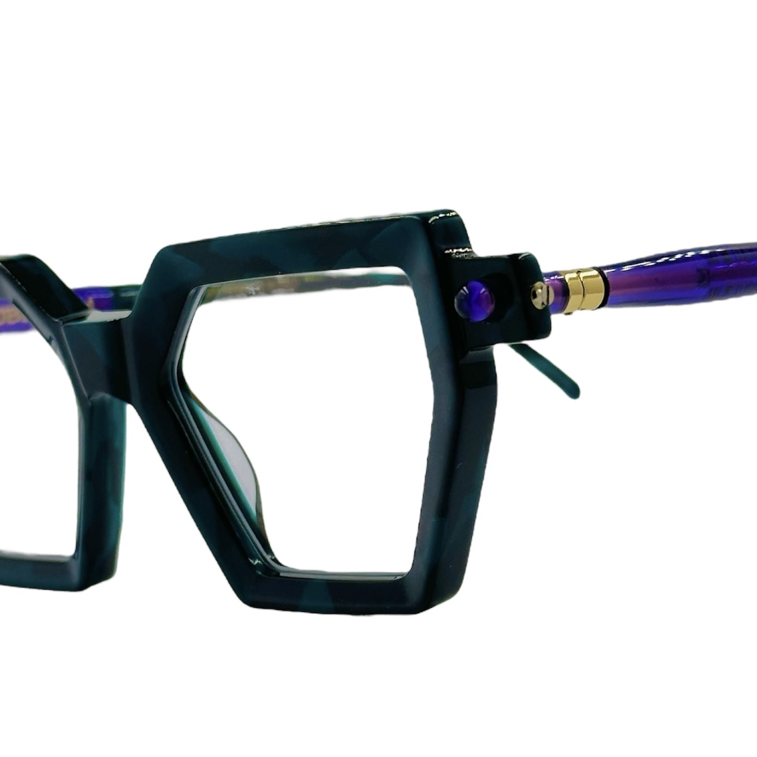 KUBORAUMMASKEP26MGE3 gafas monturas sol graduado kuboraum maske p26 verde cristal morado violeta mariposa cuadrado anguloso optica hermo optica diagonal optica toscana optica gran via vytria